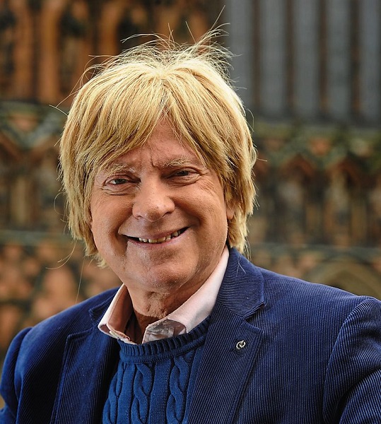 Does Michael Fabricant Wear A Wig, Or Is His Hair Real? MP Hair Creates Debate